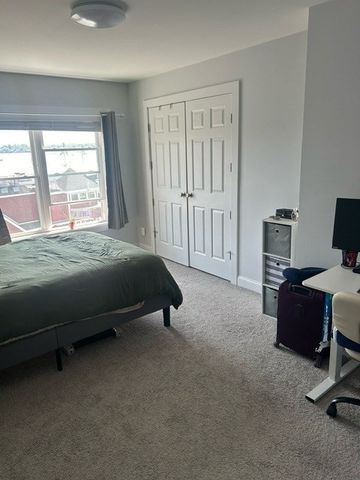 75 Wharf Street 303, Salem, MA 01970
