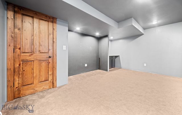 16 Wally D Lane, Belgrade, MT 59714