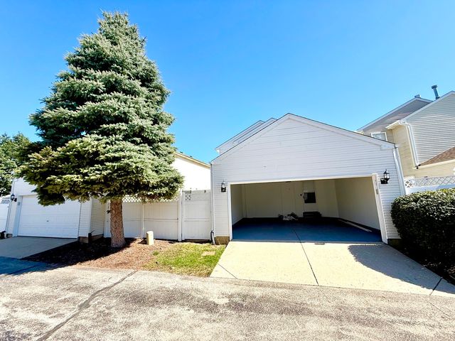 140 MOUNTAIN LAUREL Court, Romeoville, IL 60446