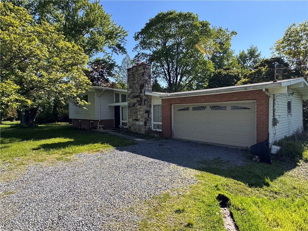 2302 Middle Rd, Indiana Twp, PA 15116