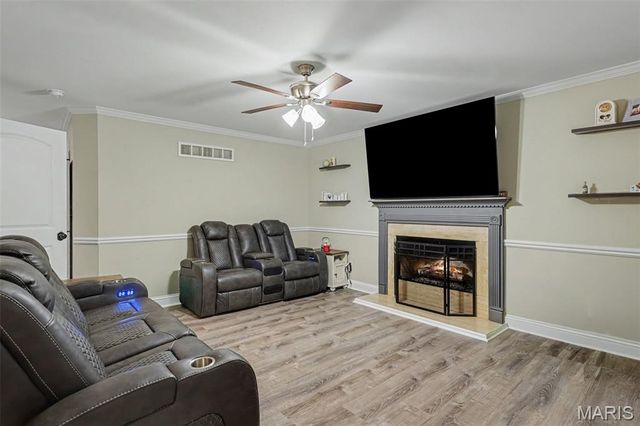 10304 Grant Forest Lane, St Louis, MO 63123