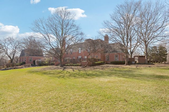 545 Windsor Road, Inverness, IL 60067