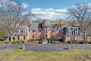 545 Windsor Road, Inverness, IL 60067