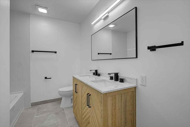 2805 2nd Avenue N, Texas City, TX 77590