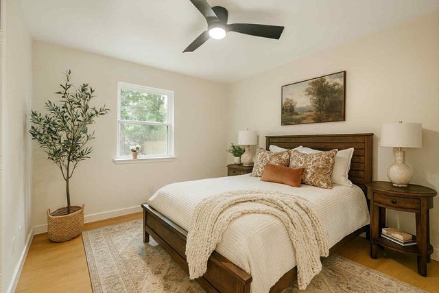 2805 2nd Avenue N, Texas City, TX 77590