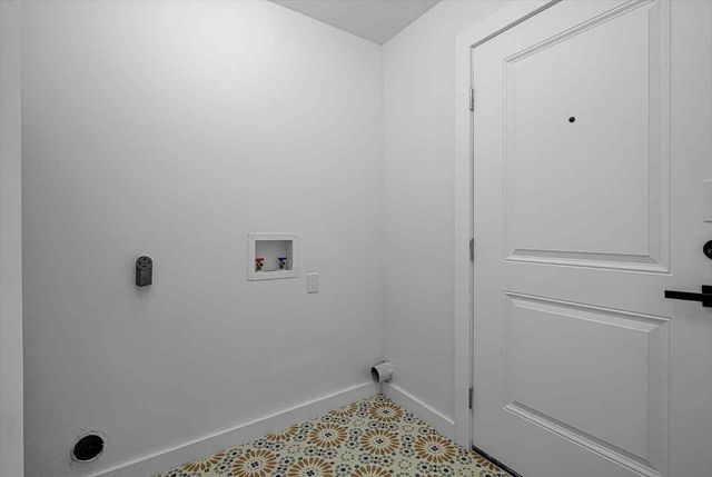 2805 2nd Avenue N, Texas City, TX 77590