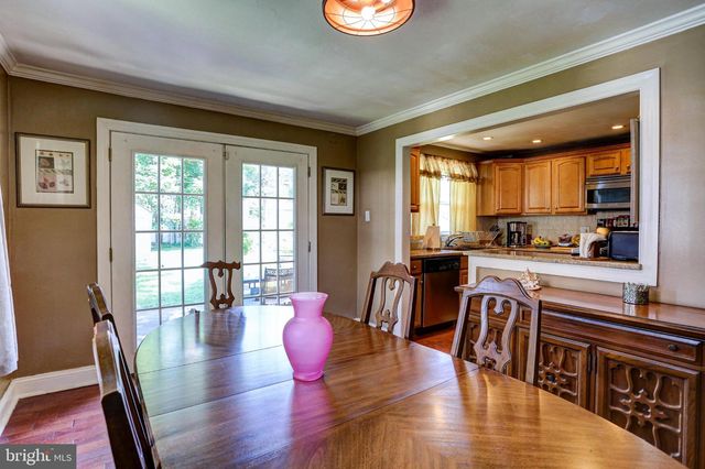 125 W THOMSON AVE, Springfield, PA 19064