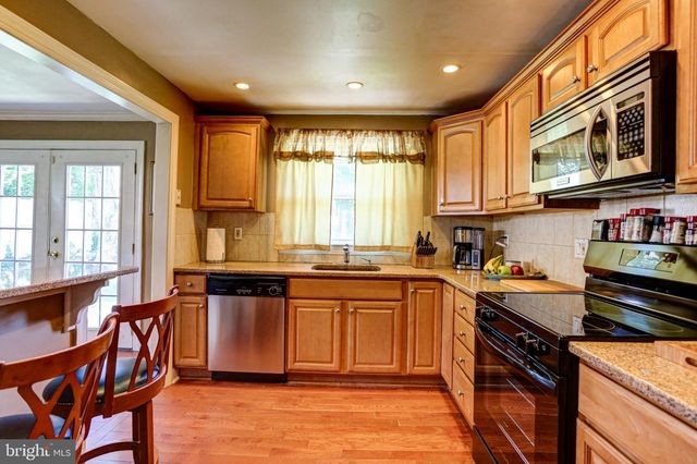 125 W THOMSON AVE, Springfield, PA 19064