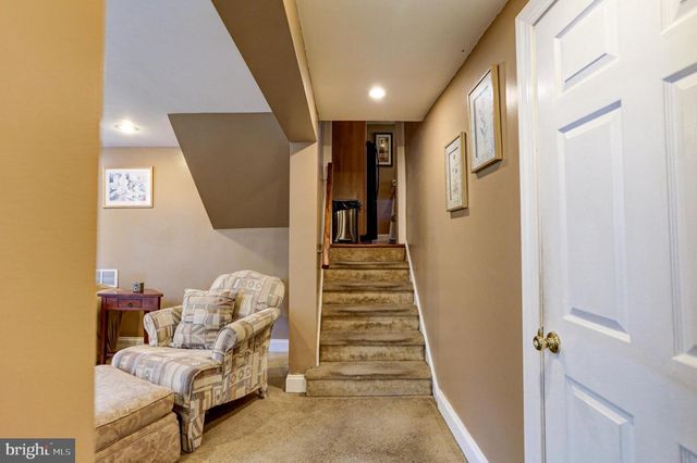 125 W THOMSON AVE, Springfield, PA 19064