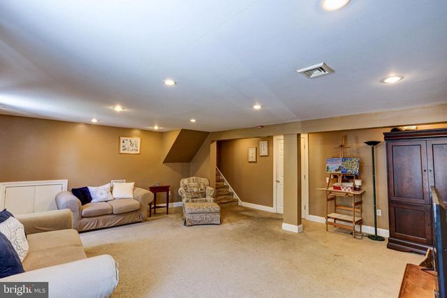 125 W THOMSON AVE, Springfield, PA 19064