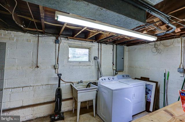 125 W THOMSON AVE, Springfield, PA 19064