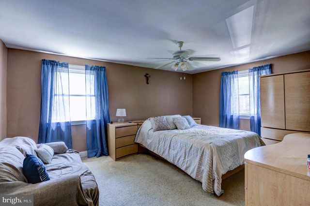 125 W THOMSON AVE, Springfield, PA 19064