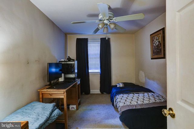125 W THOMSON AVE, Springfield, PA 19064