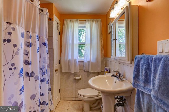 125 W THOMSON AVE, Springfield, PA 19064