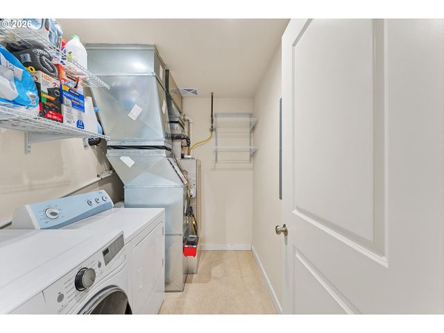 4280 S CORBETT Ave 201, Portland, OR 97239