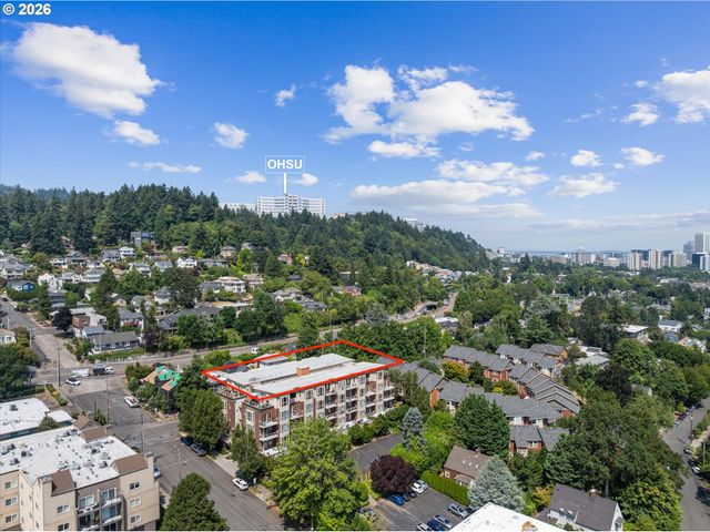 4280 S CORBETT Ave 201, Portland, OR 97239