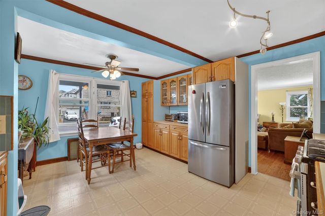 173 Hunter Avenue, Yonkers, NY 10704