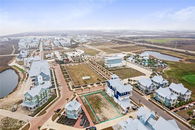 124 Rainlily St, Port Aransas, TX 78373