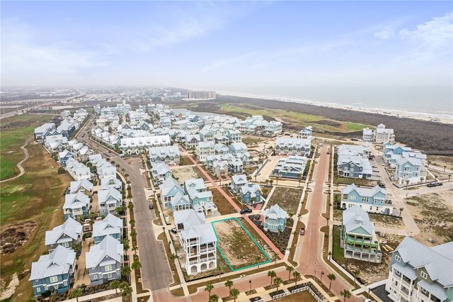 124 Rainlily St, Port Aransas, TX 78373