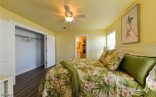 19 Helen LN, Fort Myers Beach, FL 33931