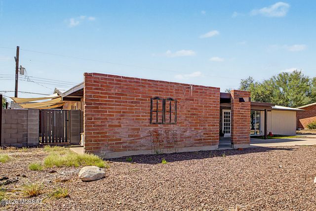 8502 E 24th Street, Tucson, AZ 85710