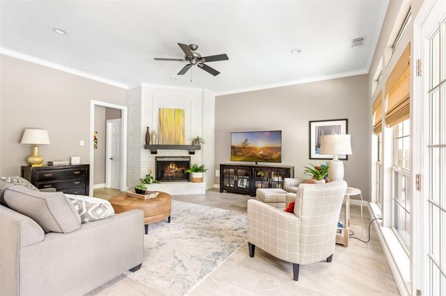 6123 Soaring Pine Court, Kingwood, TX 77345