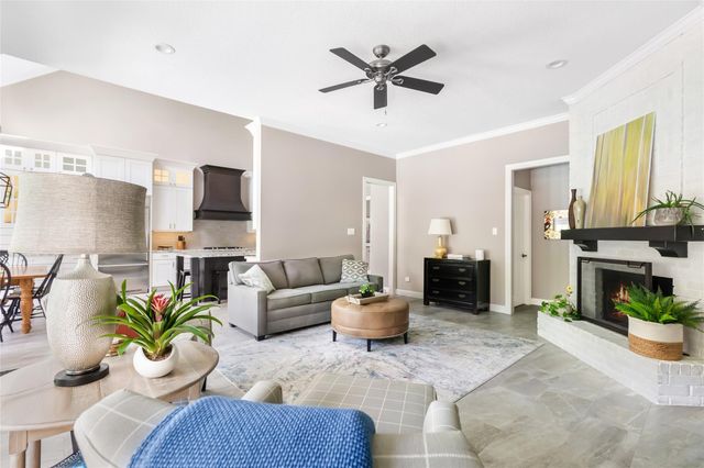 6123 Soaring Pine Court, Kingwood, TX 77345