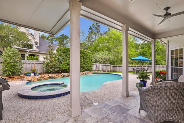 6123 Soaring Pine Court, Kingwood, TX 77345