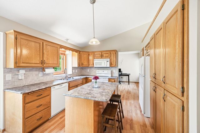 1743 120th Avenue NE, Blaine, MN 55449