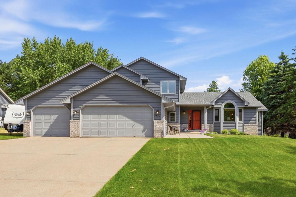 1743 120th Avenue NE, Blaine, MN 55449