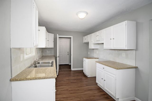 7 Talisman Court, Houston, TX 77076
