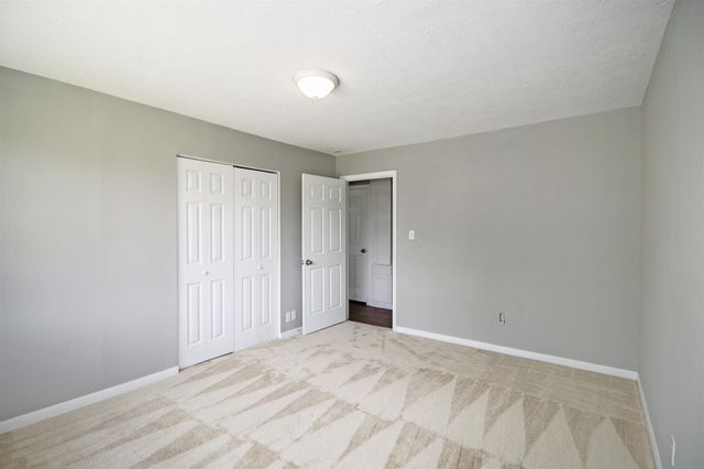 7 Talisman Court, Houston, TX 77076