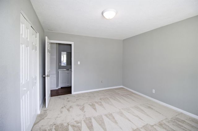 7 Talisman Court, Houston, TX 77076