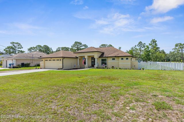 12026 Penguin Avenue, Brooksville, FL 34614