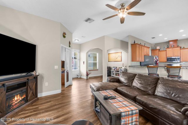 12026 Penguin Avenue, Brooksville, FL 34614