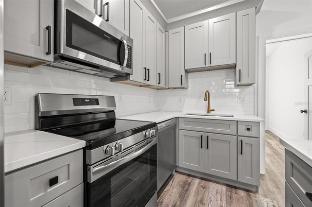 2830 2ND AVENUE N 2, St Petersburg, FL 33713