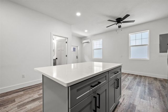 2830 2ND AVENUE N 2, St Petersburg, FL 33713