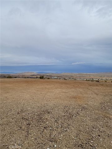 4 P Street, Barstow, CA 92311