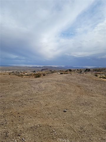 4 P Street, Barstow, CA 92311
