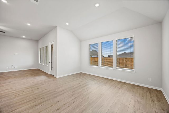 1507 Red Clover Avenue, Van Alstyne, TX 75495