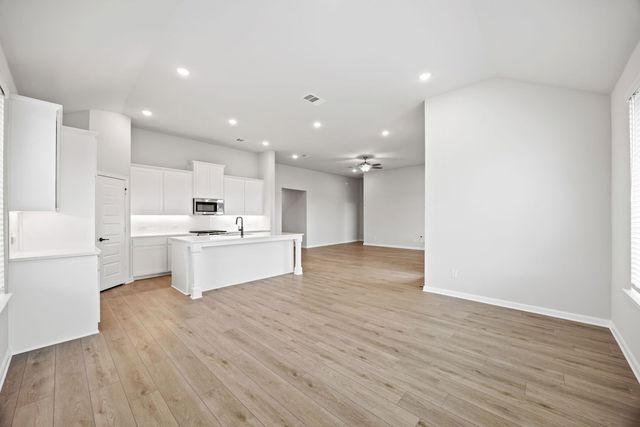 1507 Red Clover Avenue, Van Alstyne, TX 75495