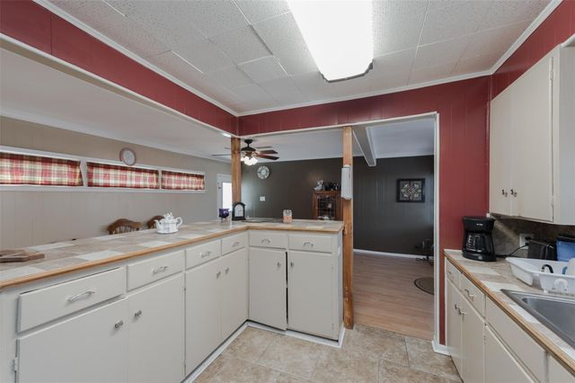 221 W Burton Street, Sherman, TX 75092