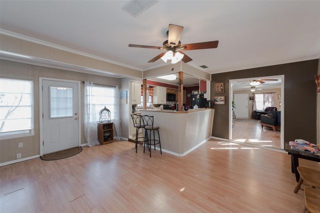 221 W Burton Street, Sherman, TX 75092