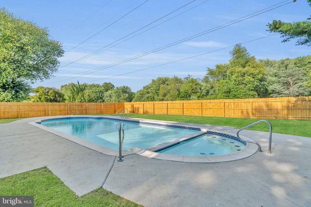 719 CRESTBROOK AVE, Cherry Hill, NJ 08003