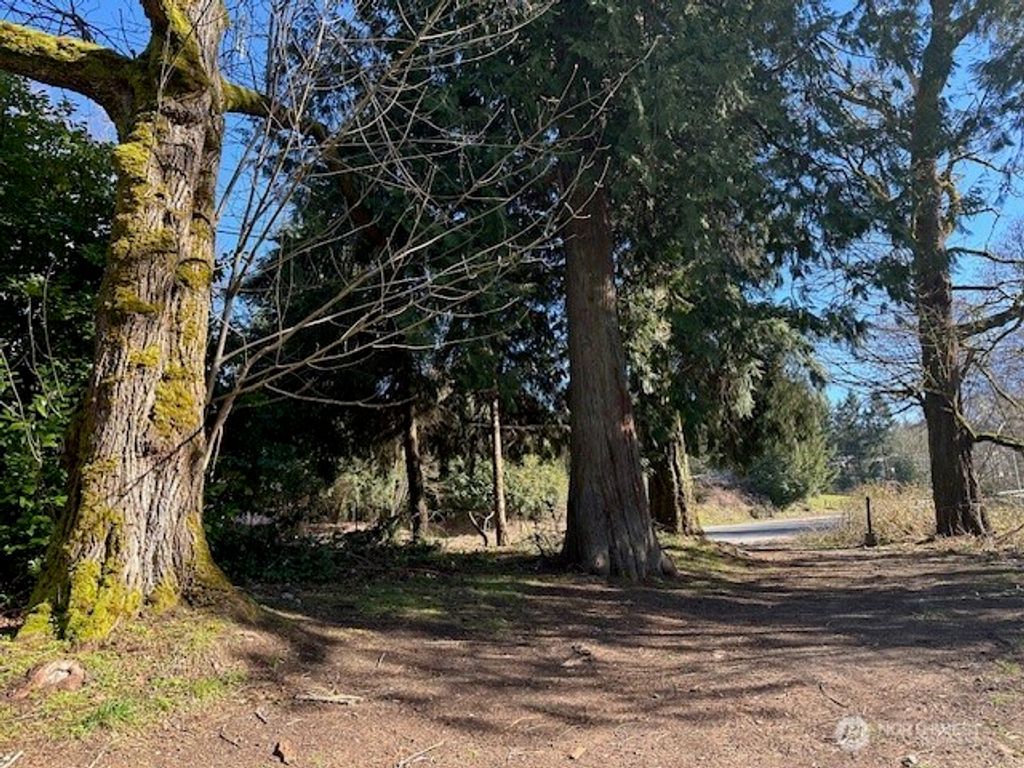 8537 State Hwy 303 NE, Bremerton, WA 98311