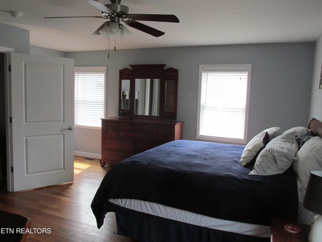 300 Tennessee Ave, Greenback, TN 37742