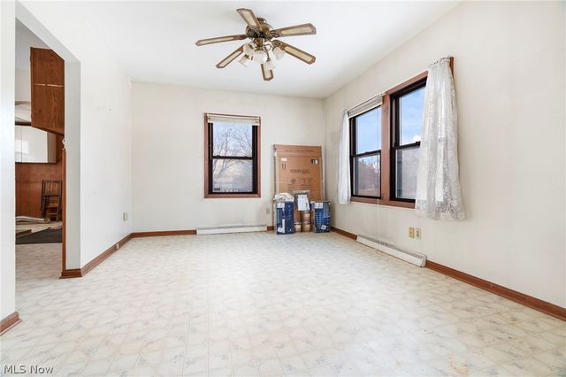 7705 Ravenna Avenue, Louisville, OH 44641