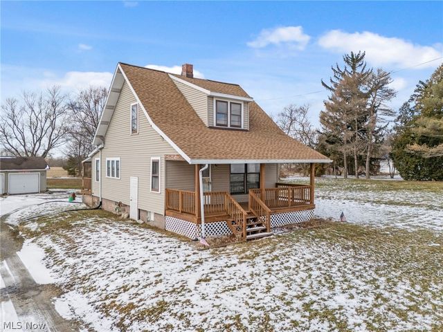 7705 Ravenna Avenue, Louisville, OH 44641