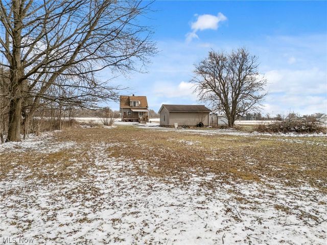 7705 Ravenna Avenue, Louisville, OH 44641