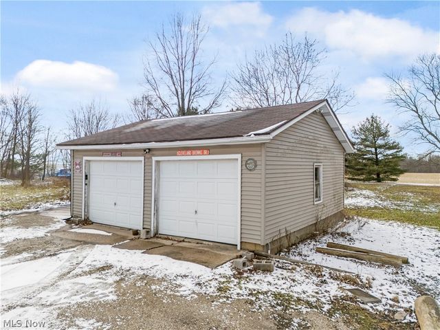 7705 Ravenna Avenue, Louisville, OH 44641